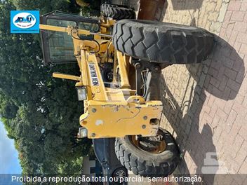 Motoniveladora New Holland RG140B