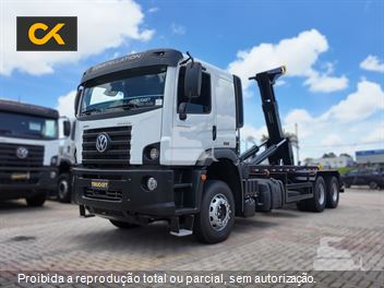 Caminhão Volkswagen 33-460 Constellation 6x4 2p (diesel)(E5)