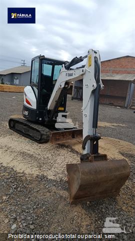 Mini-Escavadeira Bobcat E26