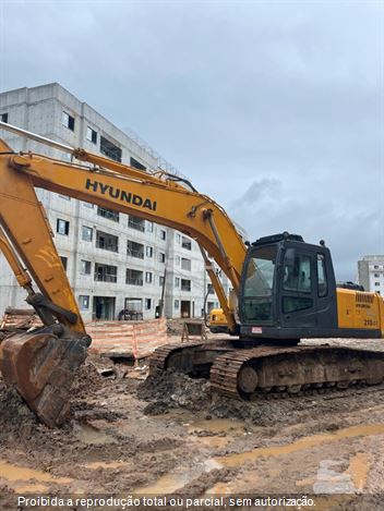 Escavadeira Hyundai R210LC-7