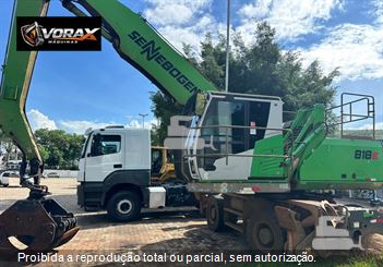 Escavadeira Sennebogen 818M