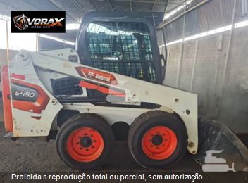 Mini-Carregadeira Bobcat S450