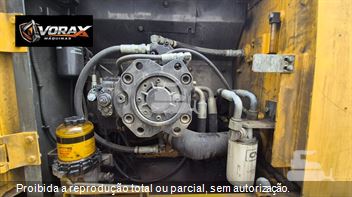 Escavadeira New Holland E245 C
