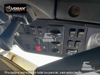 Caminhão Mercedes-Benz Axor 3344 S 6x4 2p (diesel)