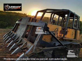 Trator de Esteira New Holland 7D