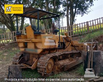 Trator de Esteira Massey Ferguson 3366