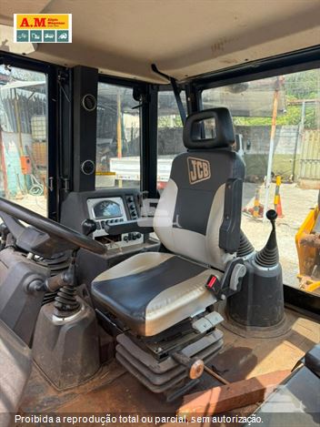 Retro Escavadeira JCB 3CX