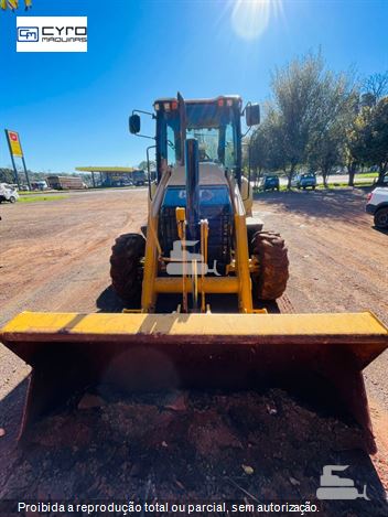Retro Escavadeira Caterpillar 416F2