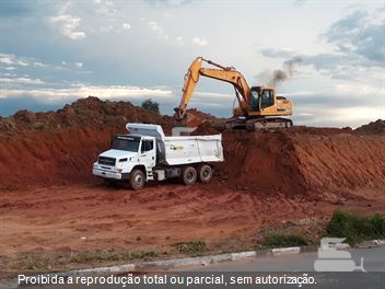 Escavadeira Hyundai R210LC-7