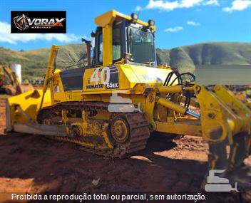 Trator de Esteira Komatsu D85