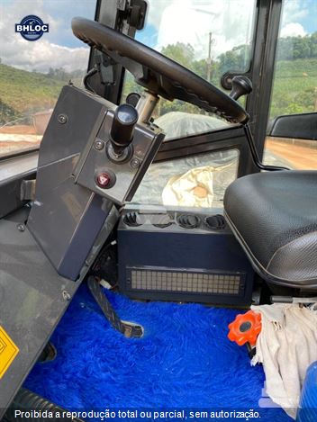 Pá Carregadeira New Holland 12D