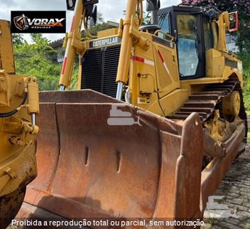 Trator de Esteira Caterpillar D8T