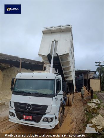 Caminhão Mercedes-Benz Atego 2429 6x2 2p (Diesel) (E5)