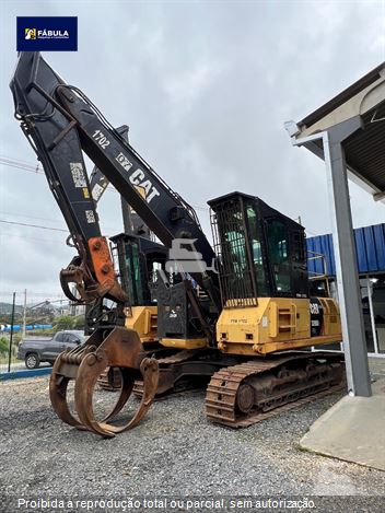 Escavadeira Caterpillar 320D2