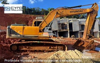 Escavadeira Hyundai R220LC-9
