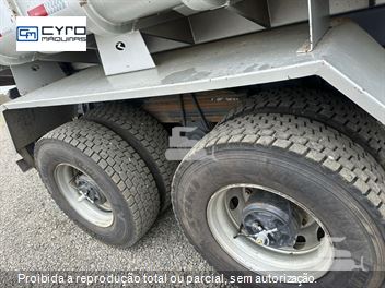 Caminhão Volvo VM 330 6x4 2p (Diesel) (E5)