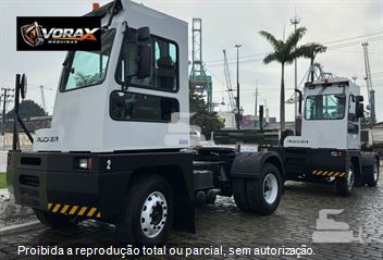 TRATOR DE TERMINAL RUCKER TT40, ANO 2014, APENAS 1.000 HORAS 