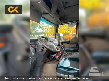Caminhão Volvo VM 270 6x4 2p (Diesel) (E5)