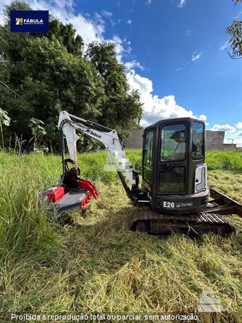 Mini-Escavadeira Bobcat E26