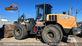Pá Carregadeira Case 821E