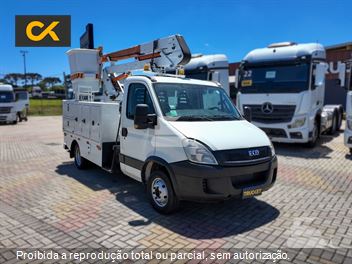 Caminhão Iveco DAILY CHASSI 55C17 2p (Diesel)(E5)