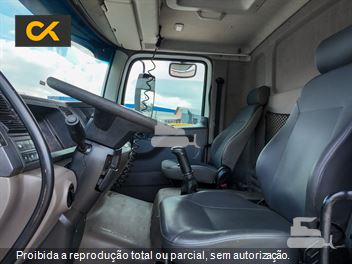 Caminhão Volkswagen 24-280 E Constellation 6x2 2p (Diesel)(E5)