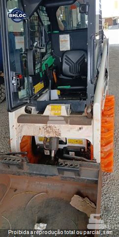 Mini-Carregadeira Bobcat S70