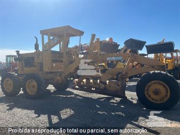 Motoniveladora Huber Warco 130M