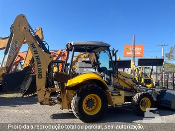 Retro Escavadeira New Holland B90B