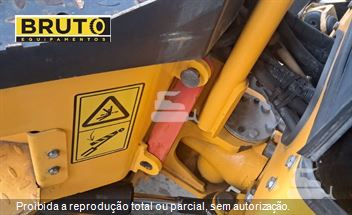Rolo Compactador JCB CT260–120