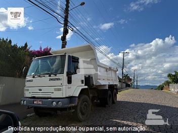Caminhão Ford CARGO 2628 E 6x4 T 3-Eixos 2p (diesel)