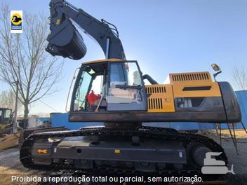 Escavadeira Volvo EC380DL