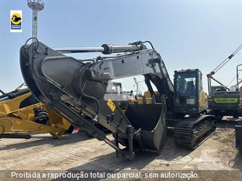 Escavadeira Volvo EC380DL
