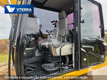 Escavadeira Caterpillar 313D2 L