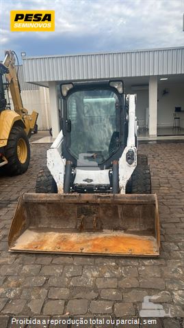 Mini-Carregadeira Bobcat S570