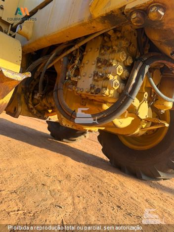 Motoniveladora Caterpillar 120H