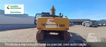 Escavadeira New Holland E245 C