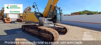 Escavadeira New Holland E245 C