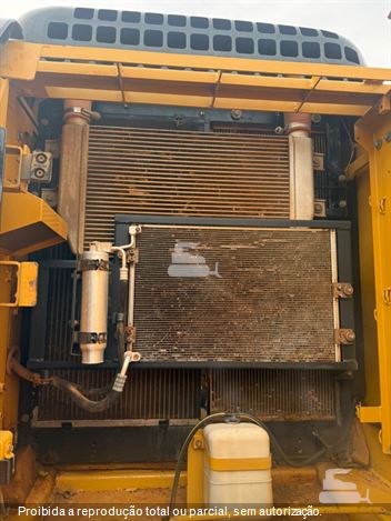 Escavadeira Caterpillar 320D