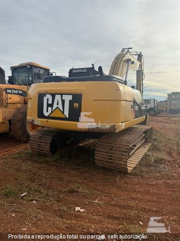 Escavadeira Caterpillar 320D
