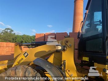Pá Carregadeira Caterpillar 924HZ