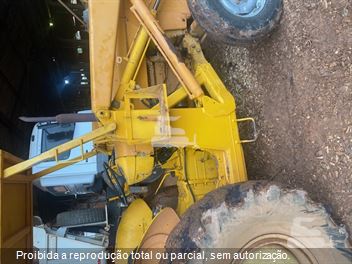 Pá Carregadeira Massey Ferguson MF65R