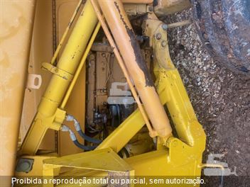 Pá Carregadeira Massey Ferguson MF65R
