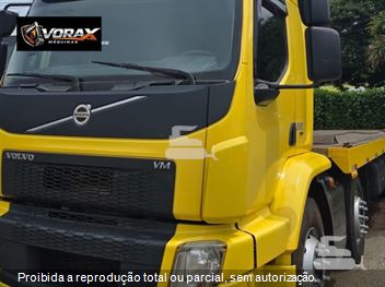 Caminhão Volvo VM 330 8x2 2p (Diesel) (E5)