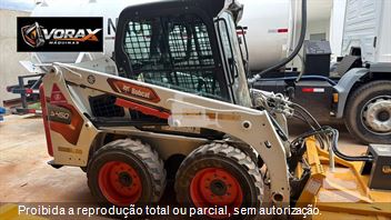 Mini-Carregadeira Bobcat S450