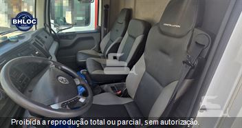 Caminhão Volkswagen 26-260 Constellation 6x2 2p (diesel)(E6)