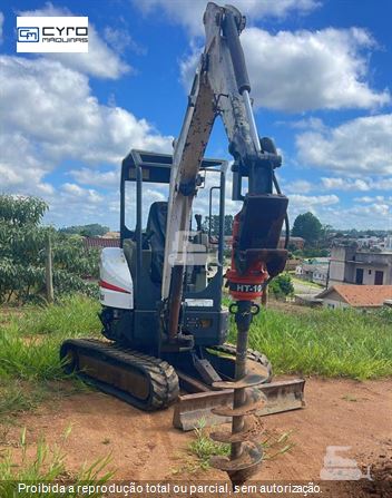 Mini-Escavadeira Bobcat E26