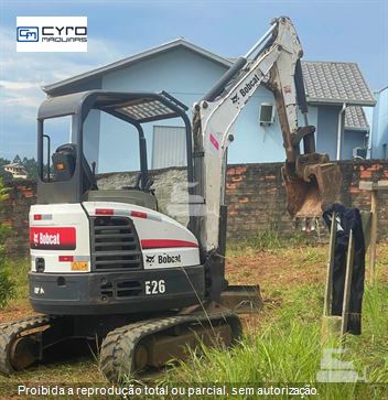 Mini-Escavadeira Bobcat E26