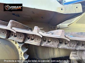 Trator de Esteira Caterpillar D8T