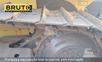 Trator de Esteira New Holland D130